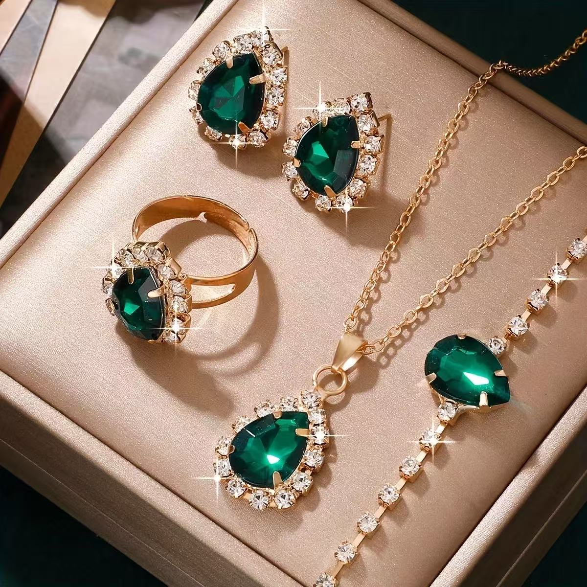 Crystal-Accent Jewelry Set – product view 15