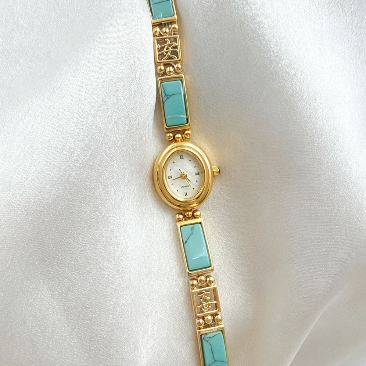 Women's Turquoise-Style Bracelet Watch – product view 1