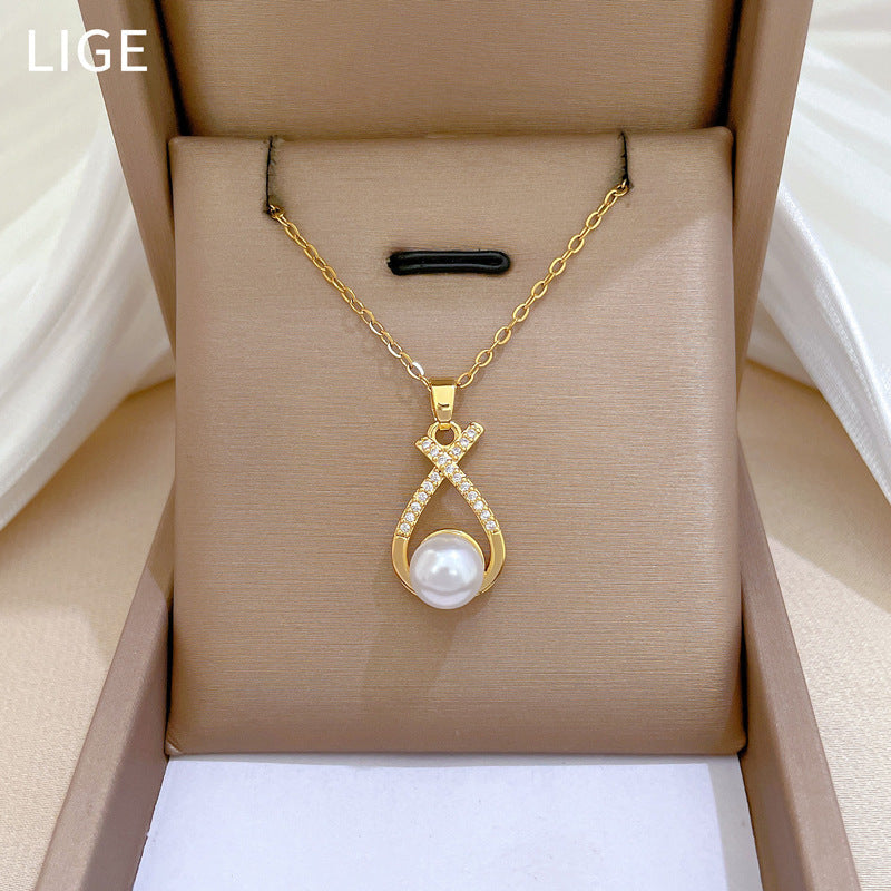 Pearl Necklace and Earrings Set – product view 1