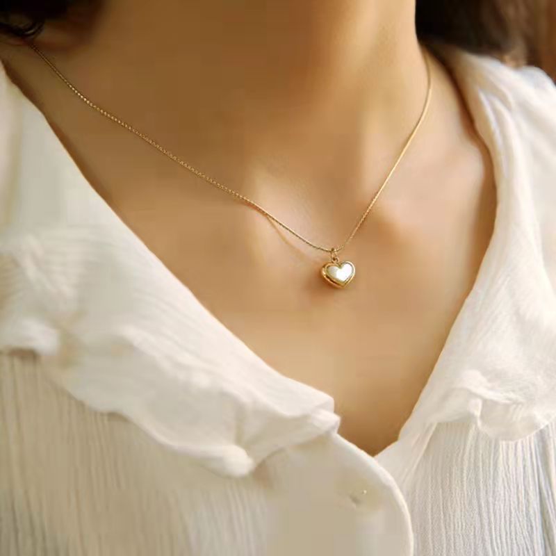 Minimalist Titanium Steel Clavicle Necklace – product view 9
