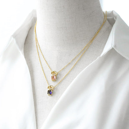 Hanging Pendant Necklace with Hearts – product view 3
