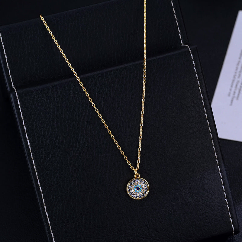Round Crystal Pendant Necklace – product view 1