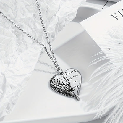 Angel Wings Heart-shaped Necklace – product view 2