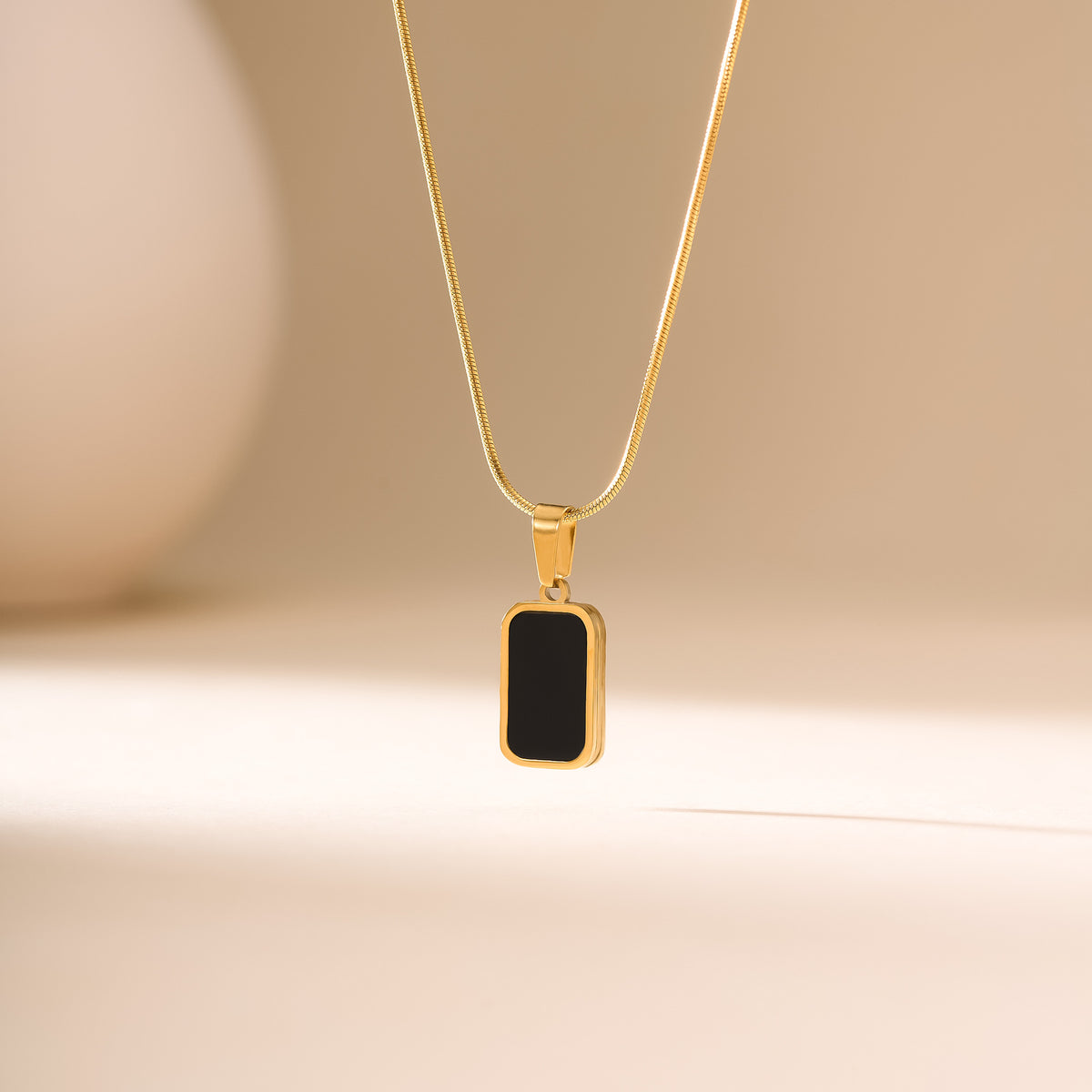 Double-sided Square Titanium Steel Necklace – product view 3