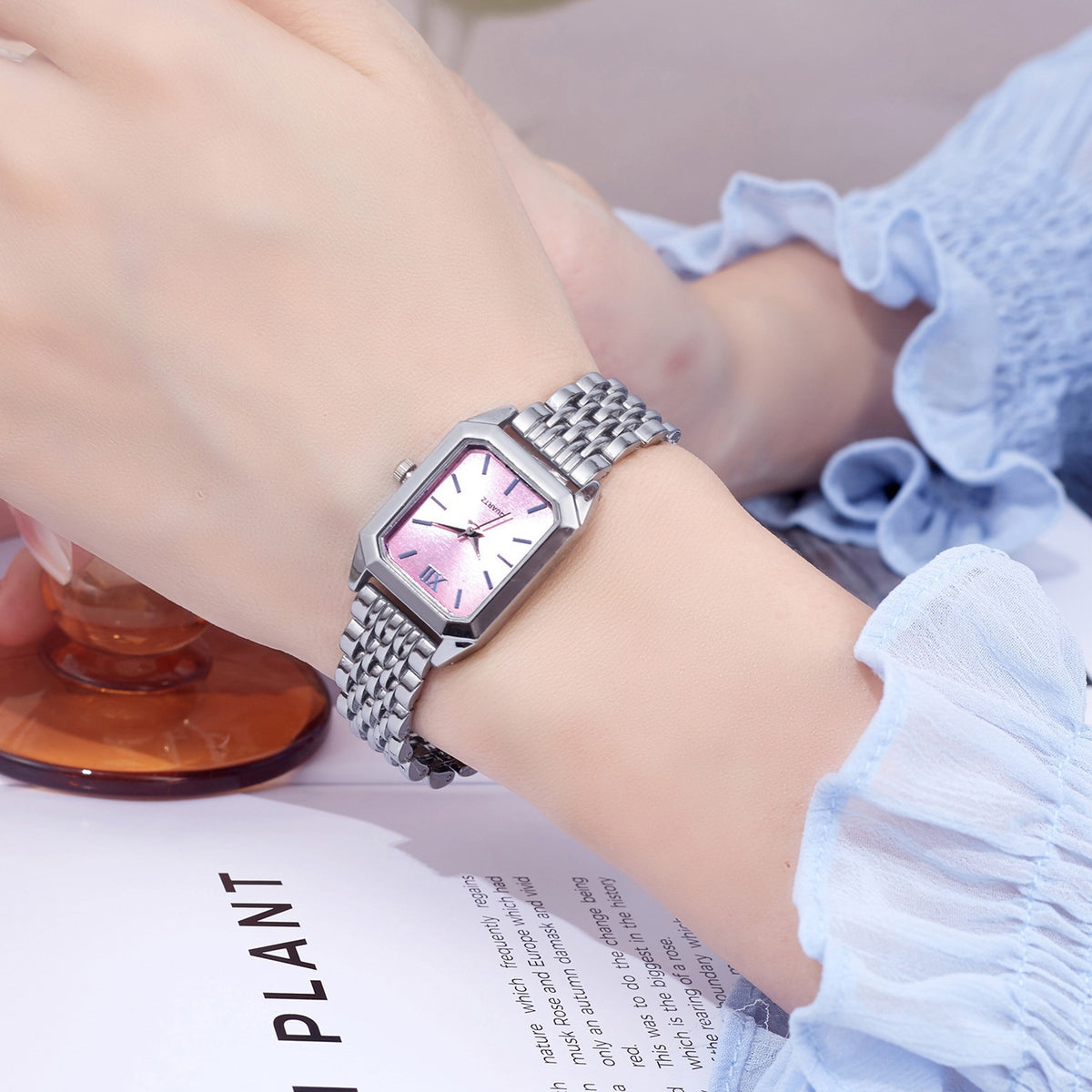 Women's Quartz Watch – Style 2 – product view 12