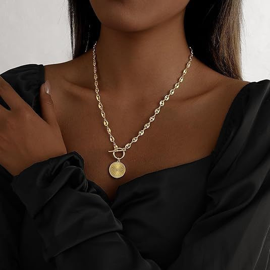 Heart Shape Alloy Necklace Gold-tone – product view 4