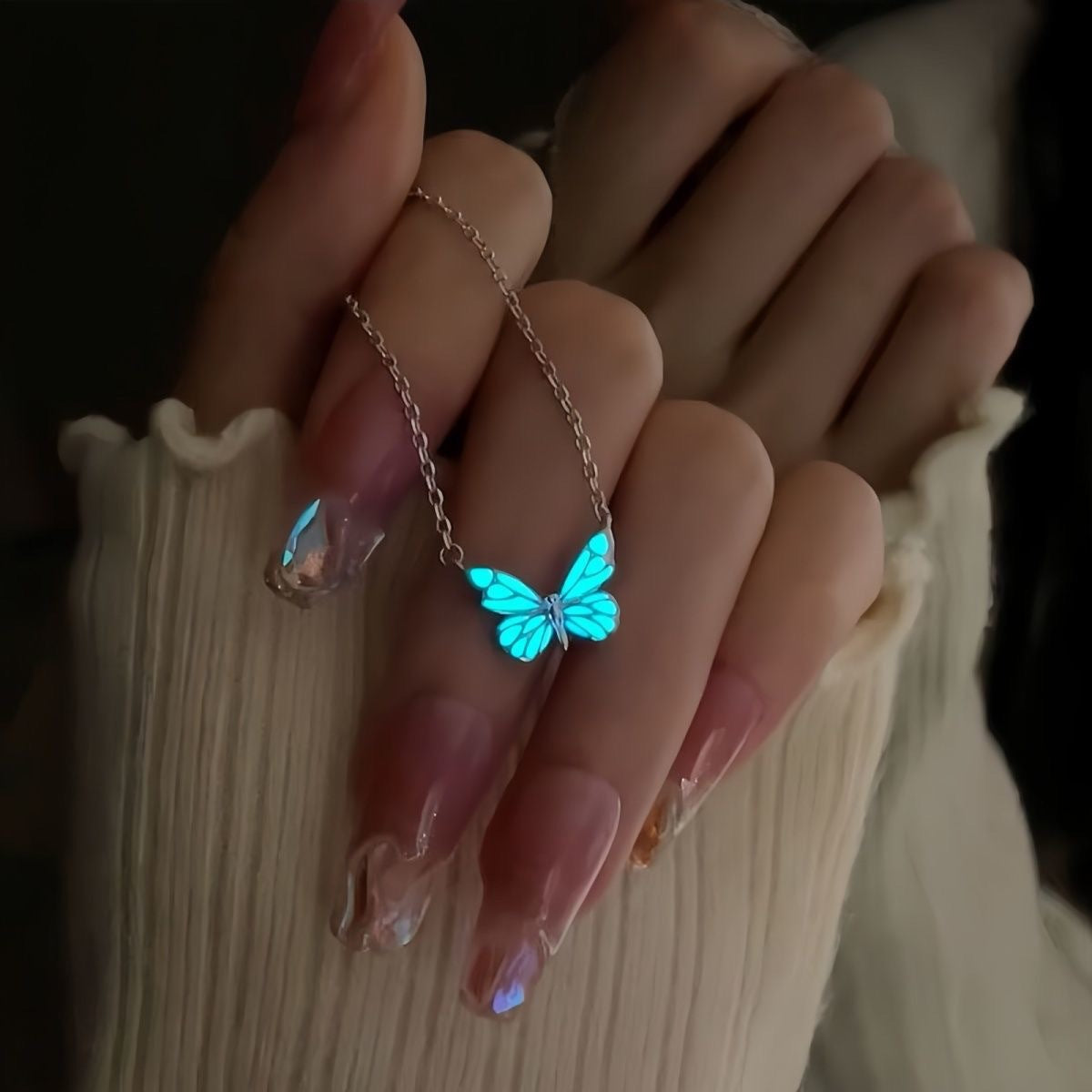 Luminous Butterfly Necklace Bracelet Set – product view 4