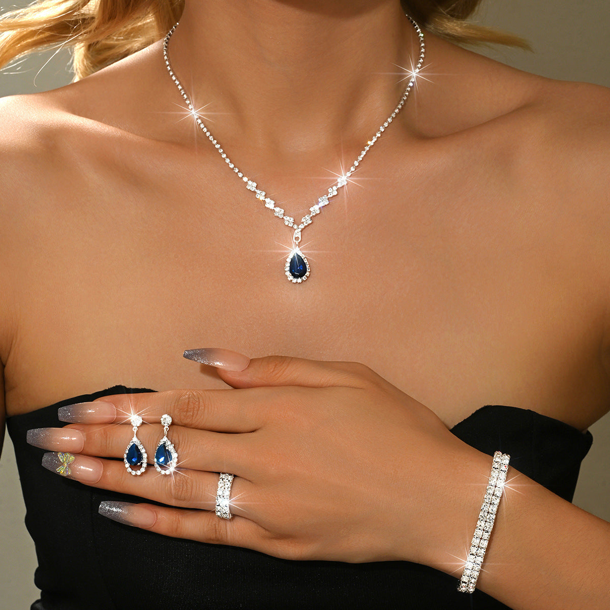Water Drop Jewelry Set – product view 1