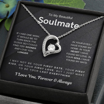 Crystal Pendant Necklace – product view 1
