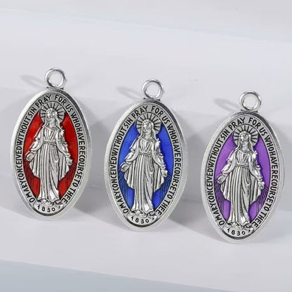 Vintage Oval Mary Pendant Necklace – product view 4