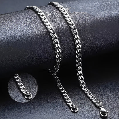 Classic Chain Necklace – product view 17