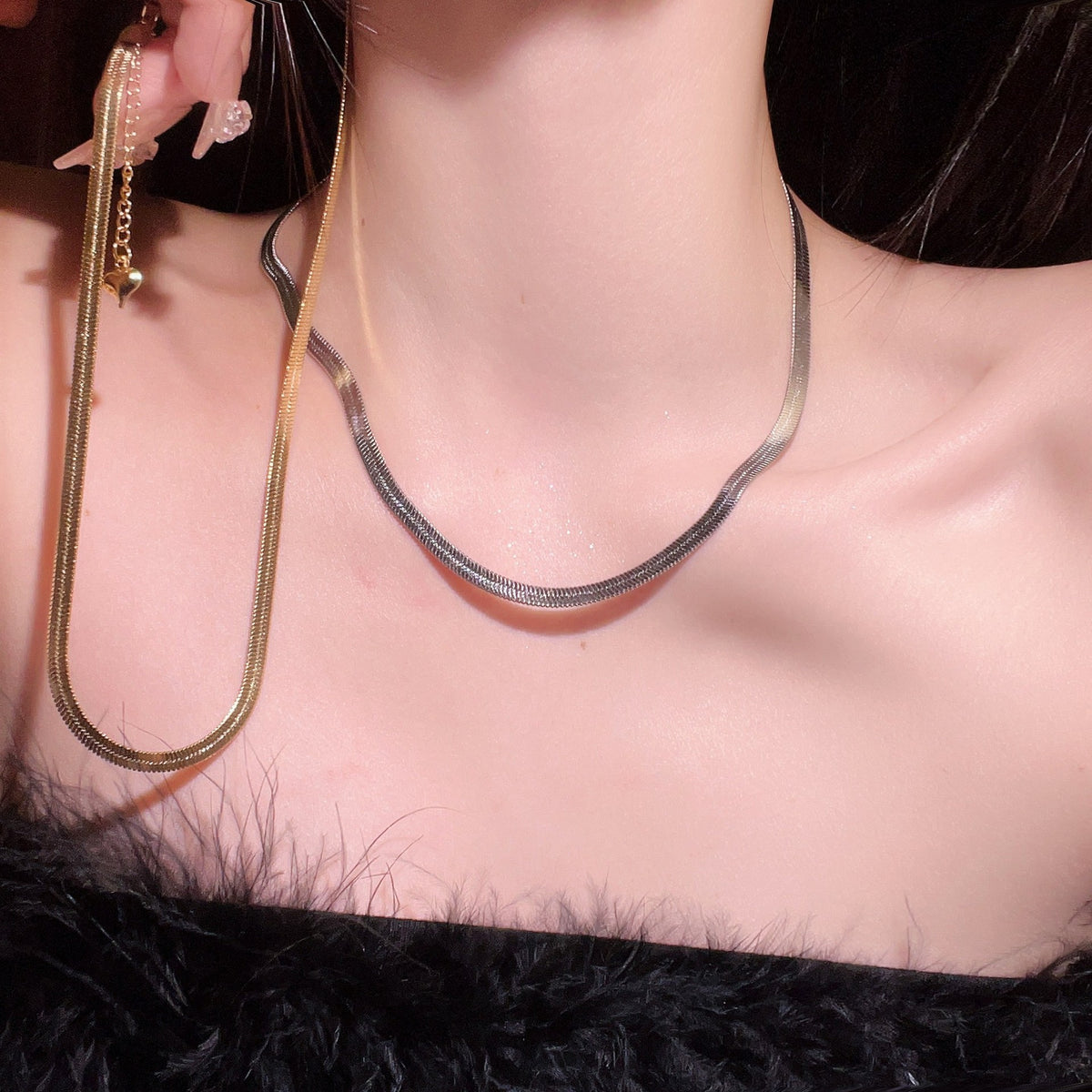 Titanium Steel Snake Bone Chain Necklace – product view 2