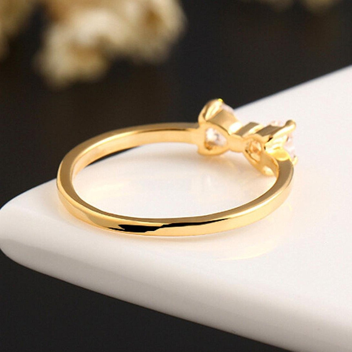 Women's Crystal Heart Ring – product view 2