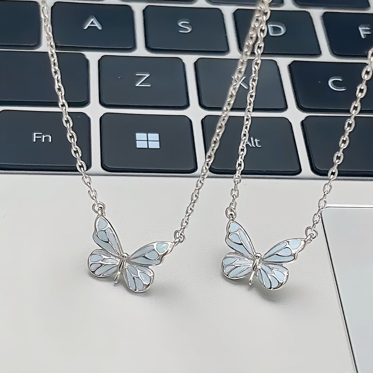 Luminous Butterfly Necklace Bracelet Set – product view 2