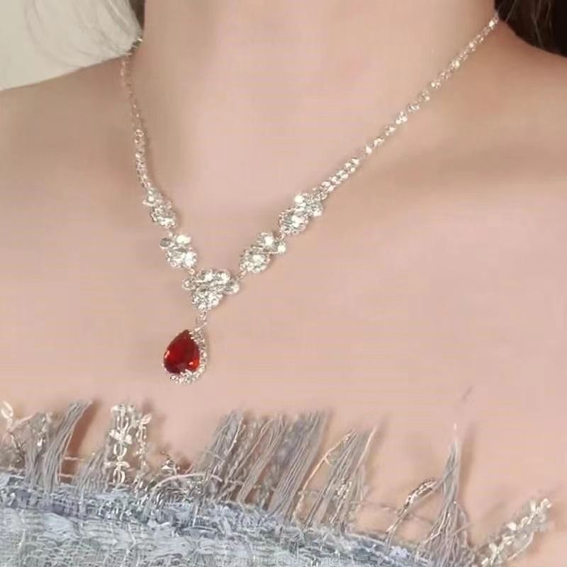 Crystal Water-drop Pendant with Collar Chain – product view 2
