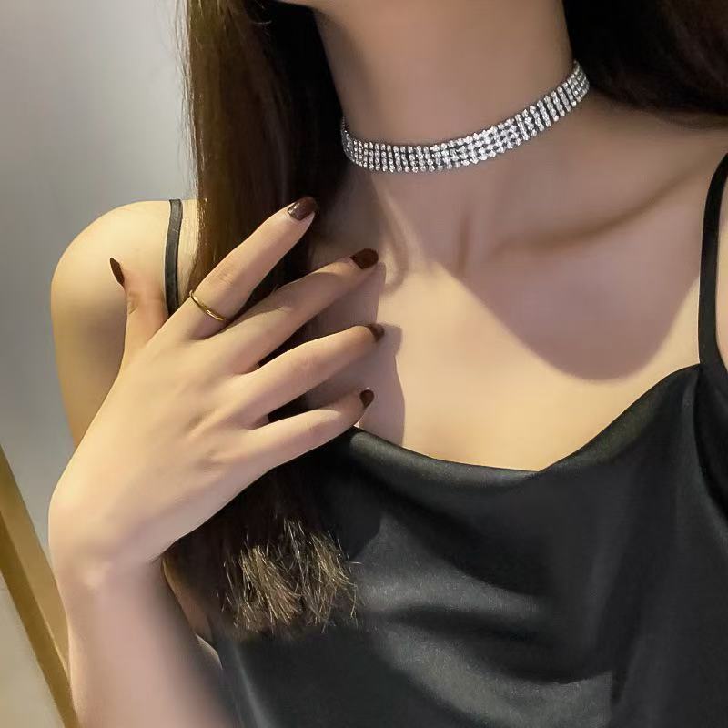 And Crystal Collar Chain – product view 3