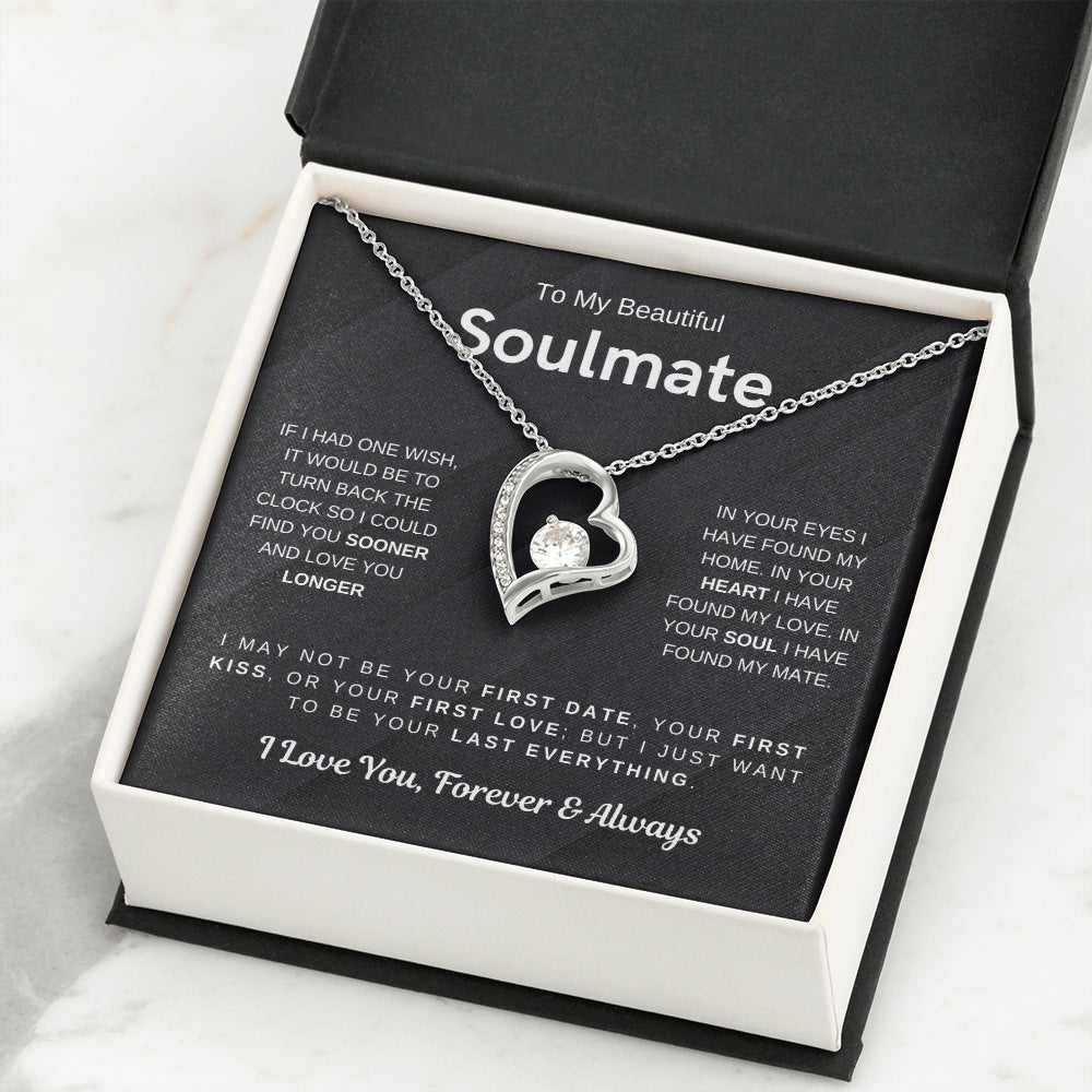 Crystal Pendant Necklace – product view 2