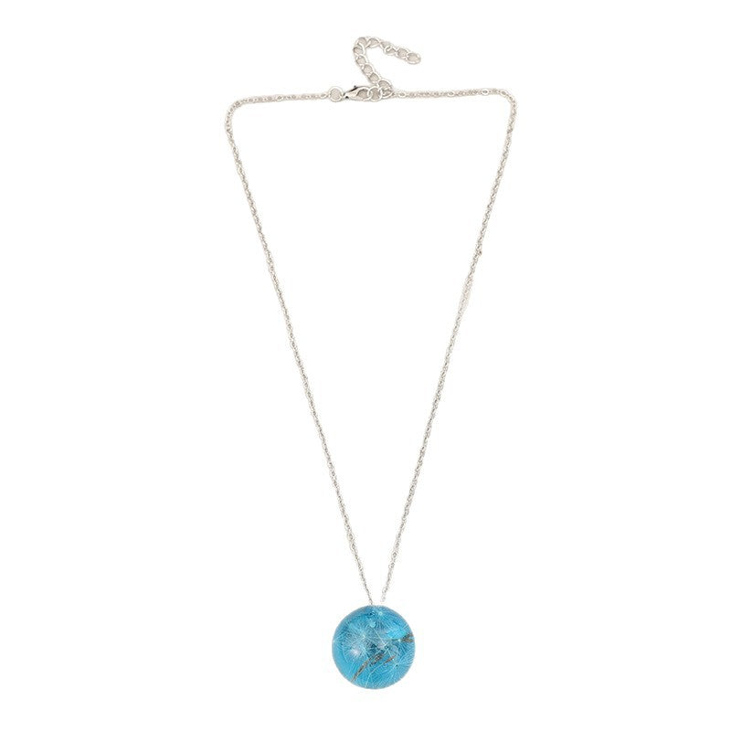 Resin Pendant Necklace – product view 3