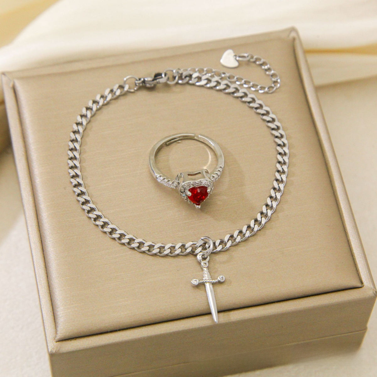 Heart Arrow Necklace – product view 11