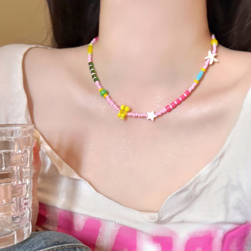 Colorful Beaded Bear Clavicle Necklace and Bracelet – product view 3