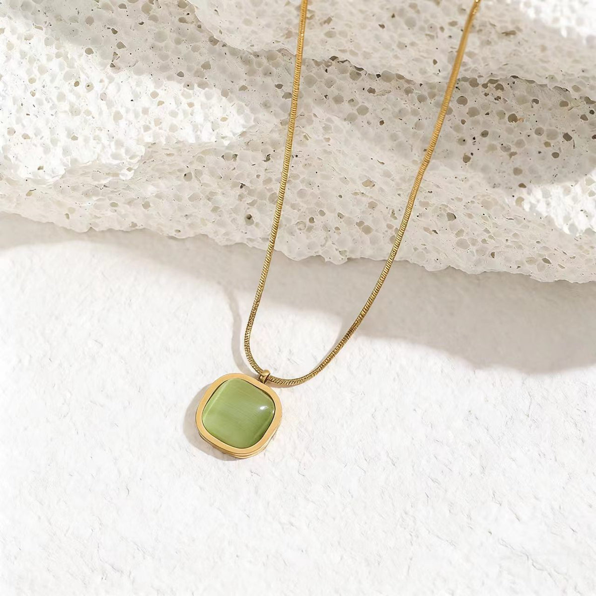 Square Pendant Necklace – product view 2