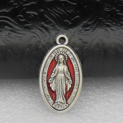Vintage Oval Mary Pendant Necklace – product view 9