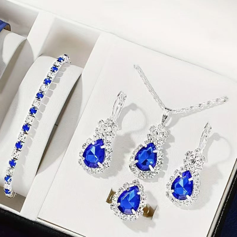Crystal-Accent Jewelry Set – product view 1