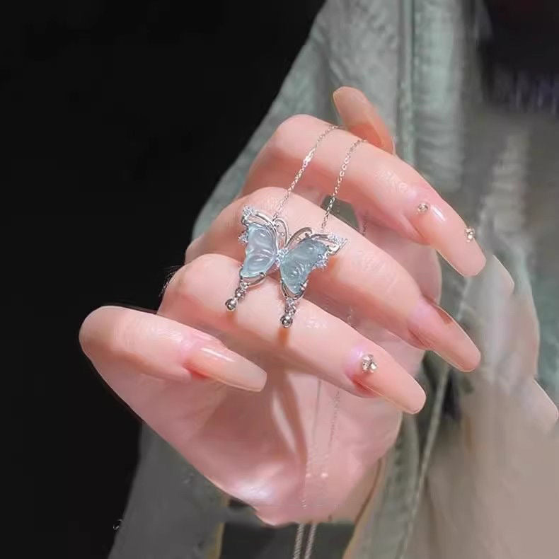 Ice-clear Butterfly Necklace for Women – product view 1