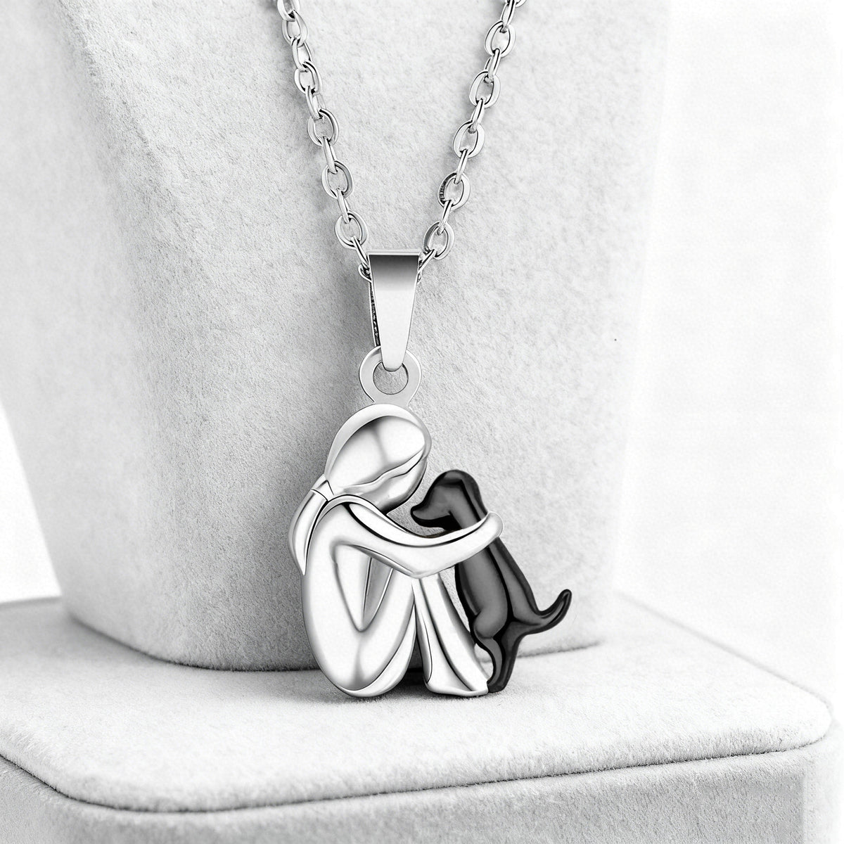 Simple Dress Women's Personalized Necklace – product view 5