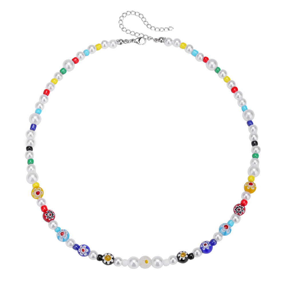 Geometric Glass Bead Necklace – product view 2