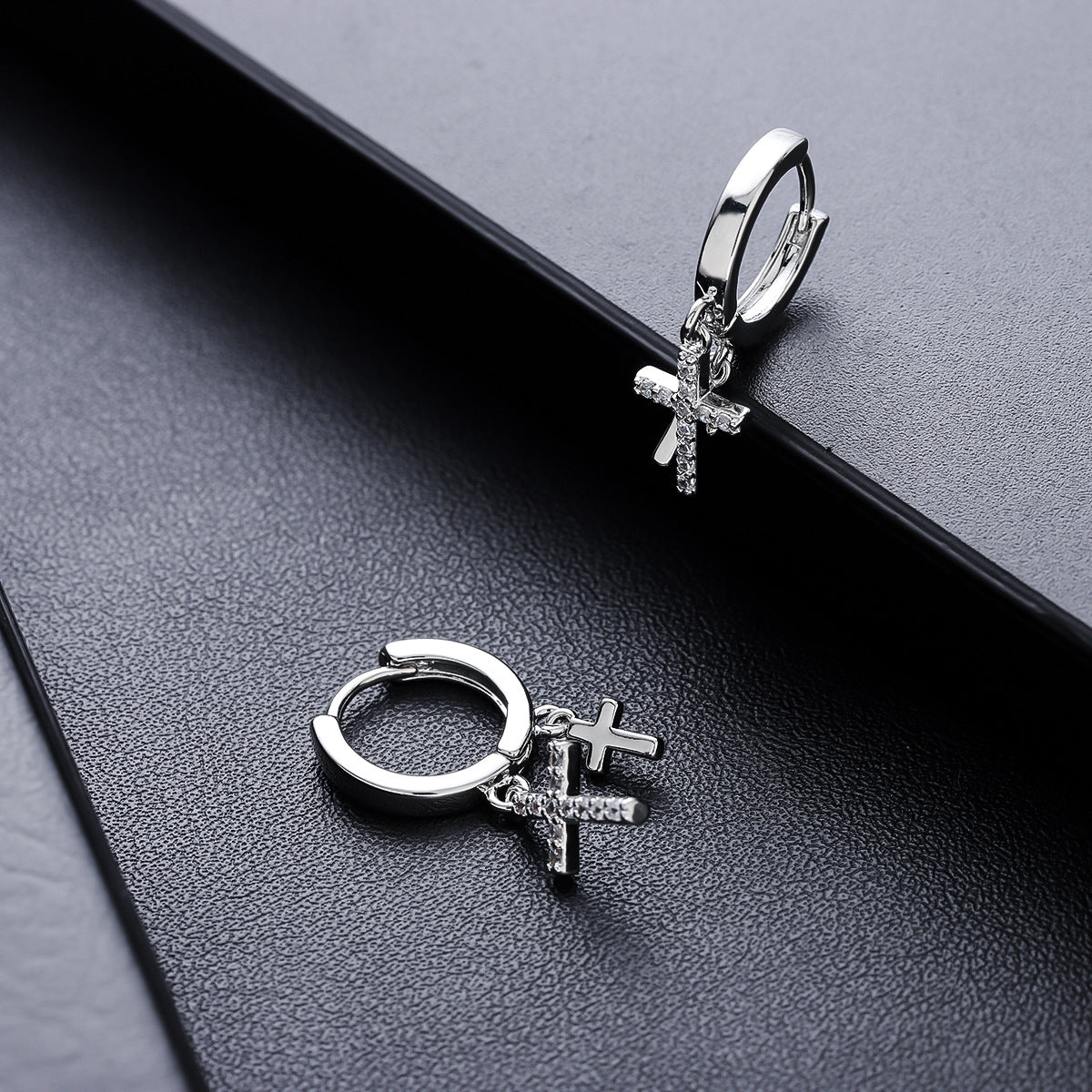 Cross Earrings – product view 5