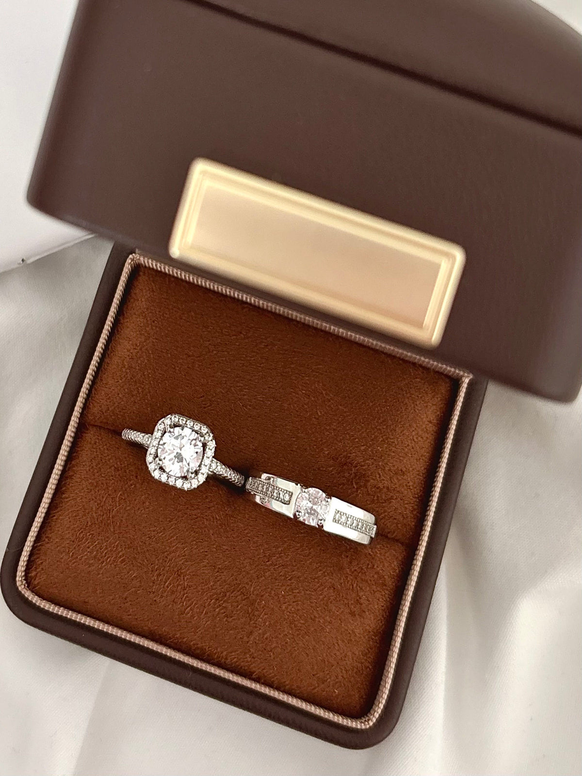 Crystal-Style Ceremony Ring – product view 14