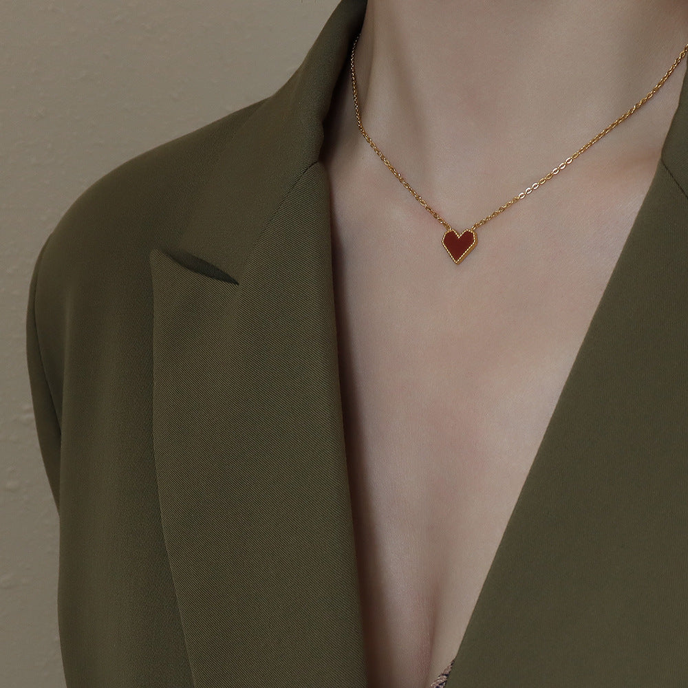 Love Heart Collar Necklace – product view 1