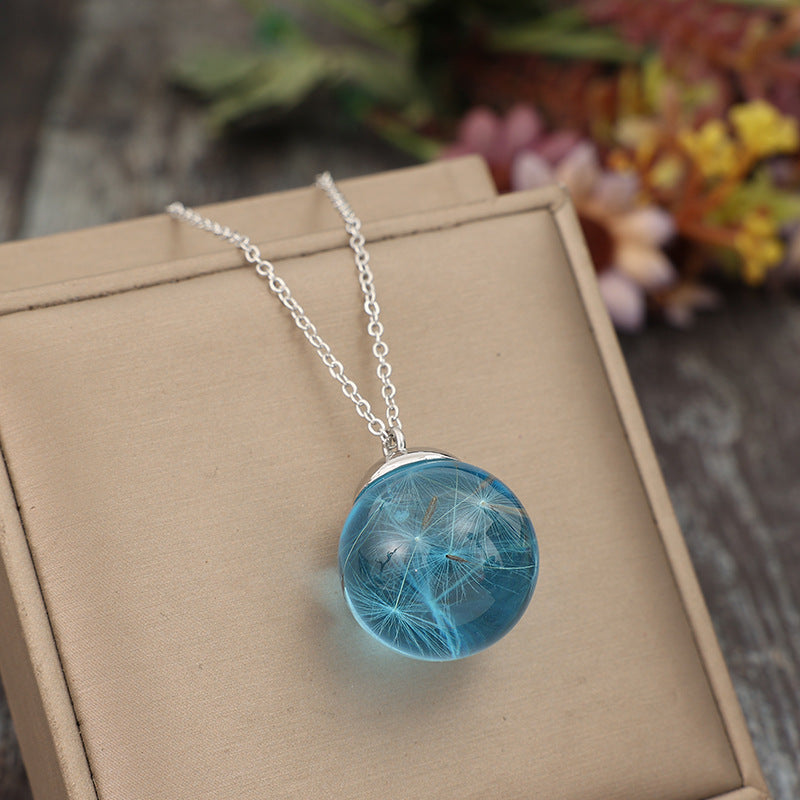 Resin Pendant Necklace – product view 4