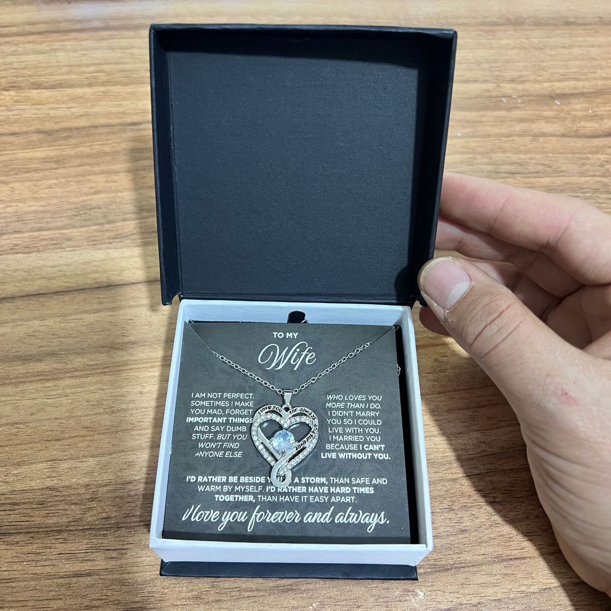 Heart-shaped Necklace – product view 10