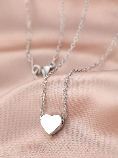 Minimalist Heart-shaped Pendant Necklace – product view 7