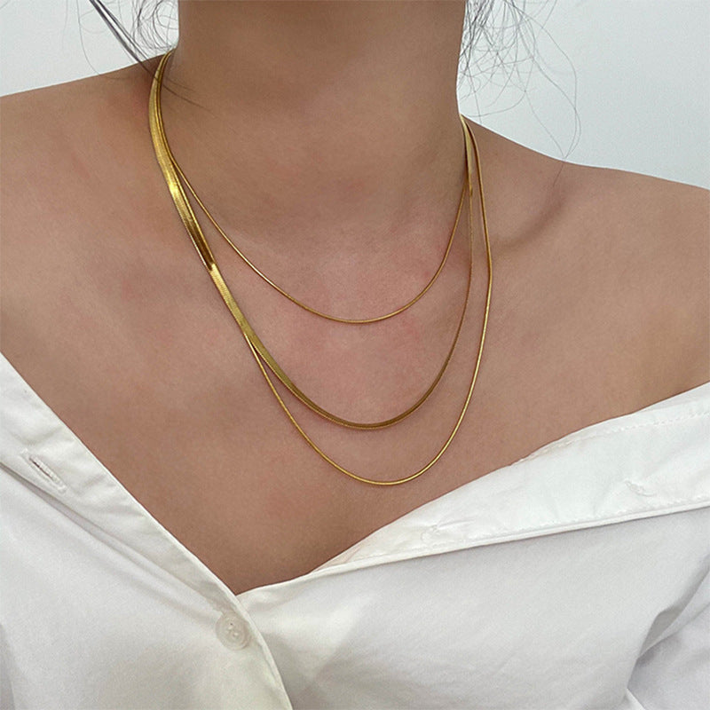 Double Layer Geometric Pendant Necklace – product view 4