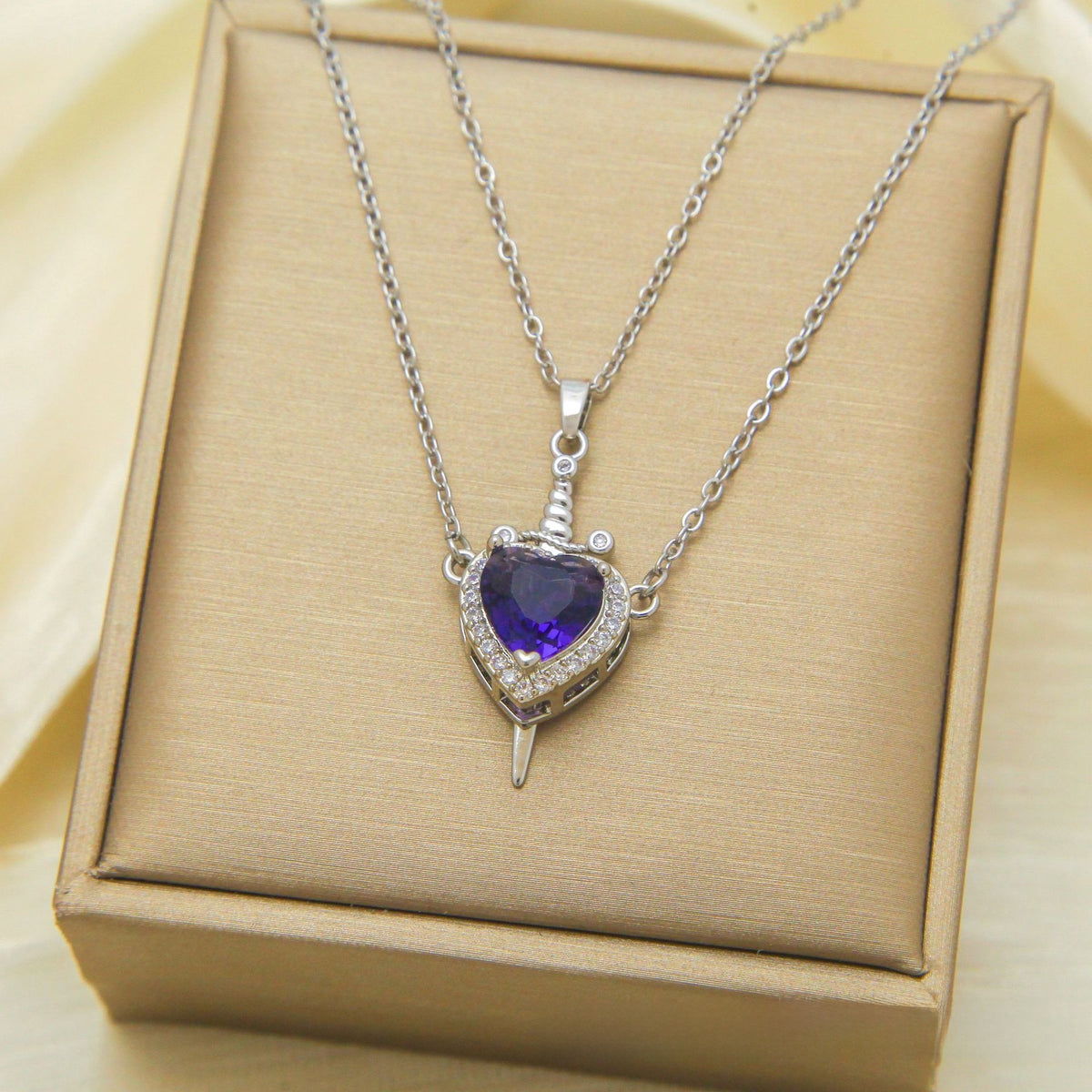 Heart Arrow Necklace – product view 7