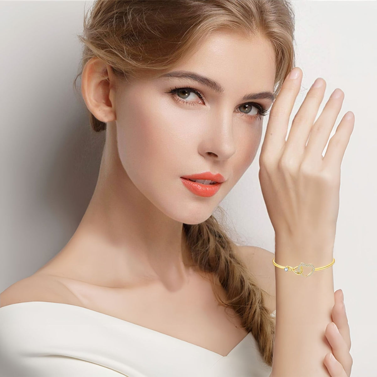 Love Bracelet – product view 4