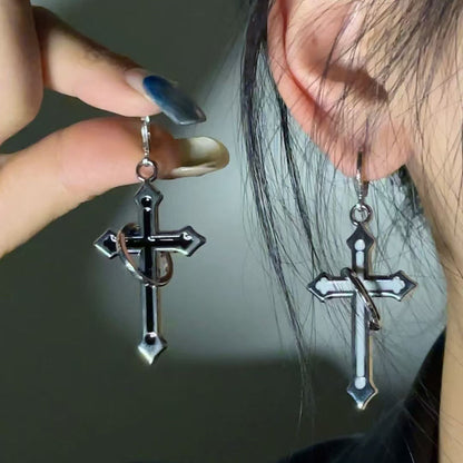Two-tone Cross Asymmetric Earrings – product view 4